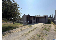 828 W 10th St.