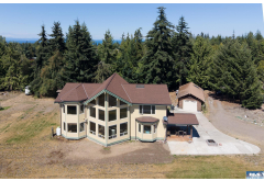 114  Blackberry Lane